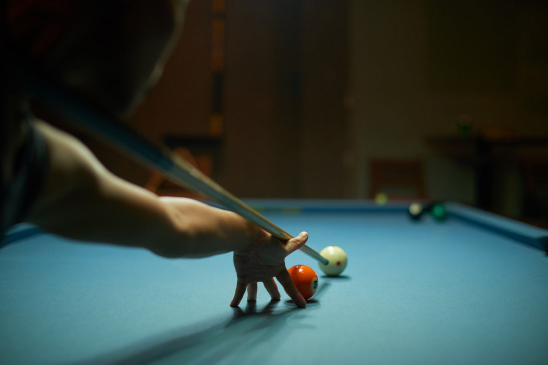 chic dining pool table